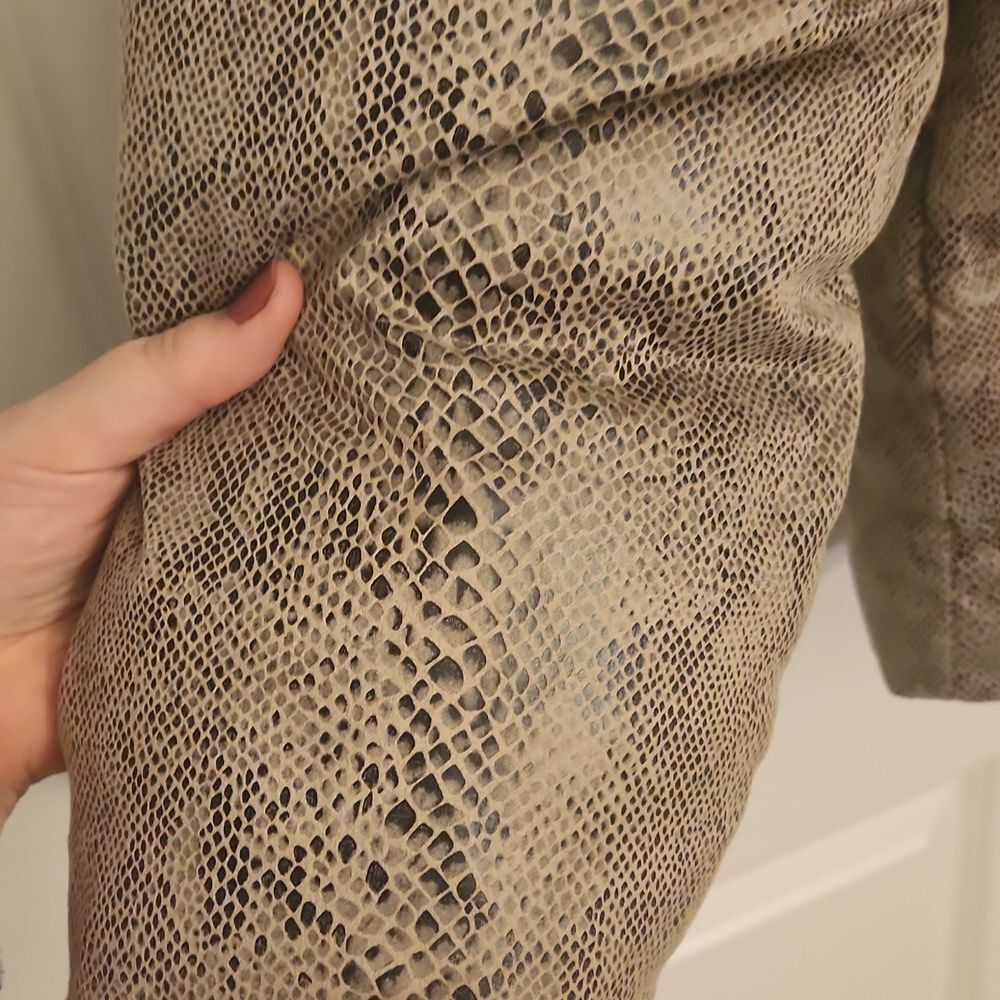 Tyler Boe Tan Python-Print Puffer Bomber Jacket S… - image 8